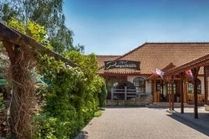 Zajazd-przystocze-punkt-gastronomiczny-